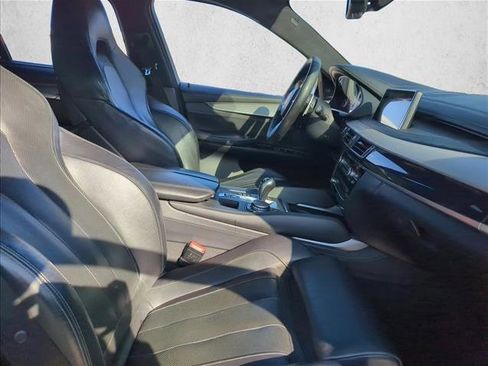 Used 2016 BMW X6 M image 19