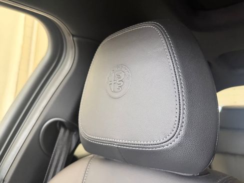 Used 2022 Alfa Romeo Giulia Sprint image 23