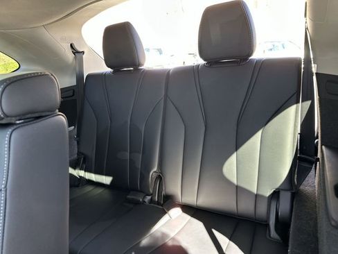 Used 2023 Acura MDX Technology image 25