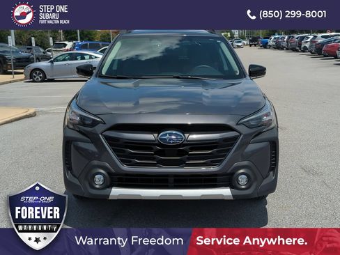 Used 2025 Subaru Outback Limited AWD/4WD image 10