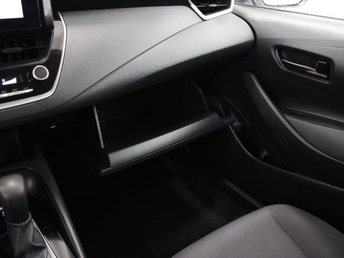 Certified 2025 Toyota Corolla LE FWD image 20