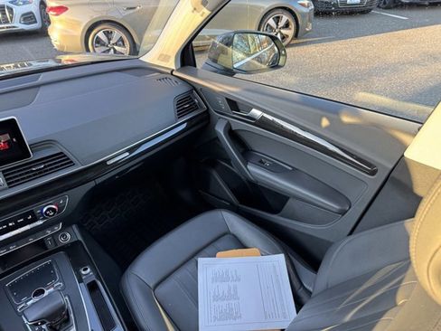 Used 2020 Audi Q5 2.0T Premium Plus w/ Premium Plus Package image 14