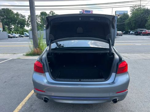 Used 2018 BMW 530e xDrive w/ Premium Package 2 AWD/4WD image 9