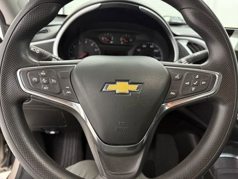 Used 2023 Chevrolet Malibu LT image 10