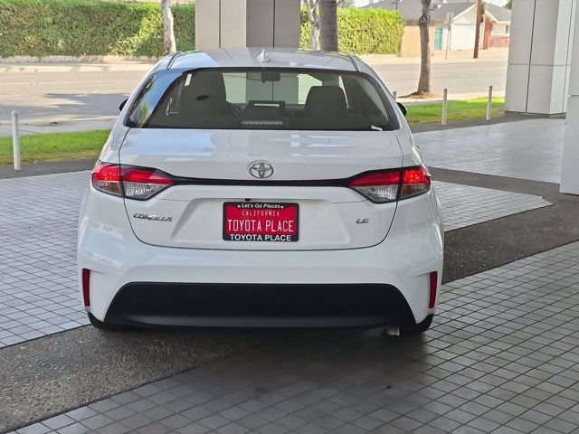 Used 2025 Toyota Corolla LE FWD image 9