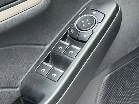 Certified 2022 Ford Escape SE w/ Convenience Package image 14