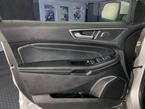 Used 2018 Ford Edge Titanium AWD/4WD image 21