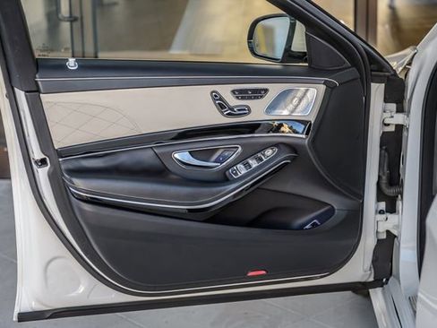 Used 2018 Mercedes-Benz S 560 4MATIC Sedan image 53