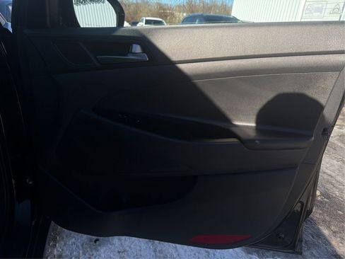 Used 2016 Hyundai Tucson SE w/ Option Group 02 image 21