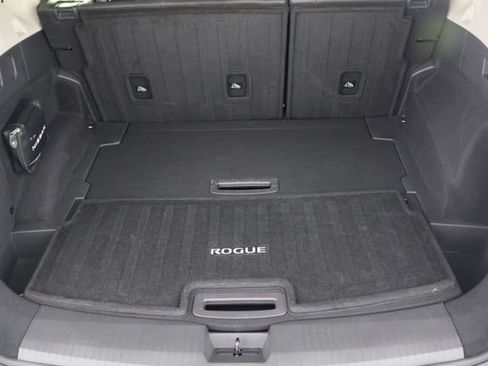 Used 2024 Nissan Rogue Platinum w/ Platinum Premium Package AWD/4WD image 21