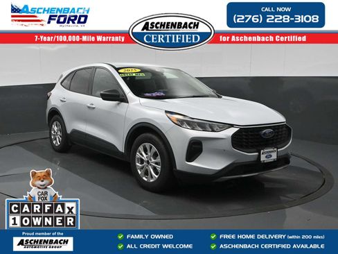 Certified 2025 Ford Escape Active w/ Cold Weather Package FWD image 1