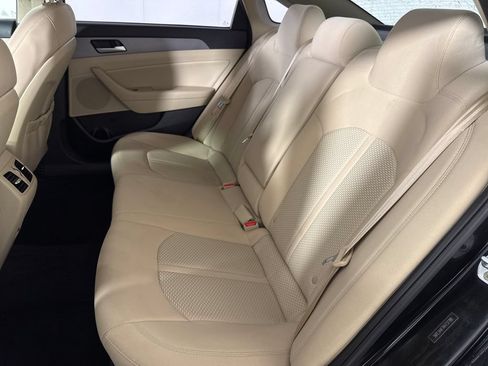 Used 2019 Hyundai Sonata SEL w/ Tech Package 02 FWD image 13