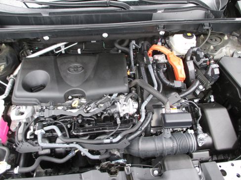 Used 2024 Toyota RAV4 XSE image 28