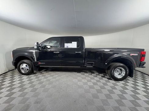 Certified 2024 Ford F350 Platinum image 4