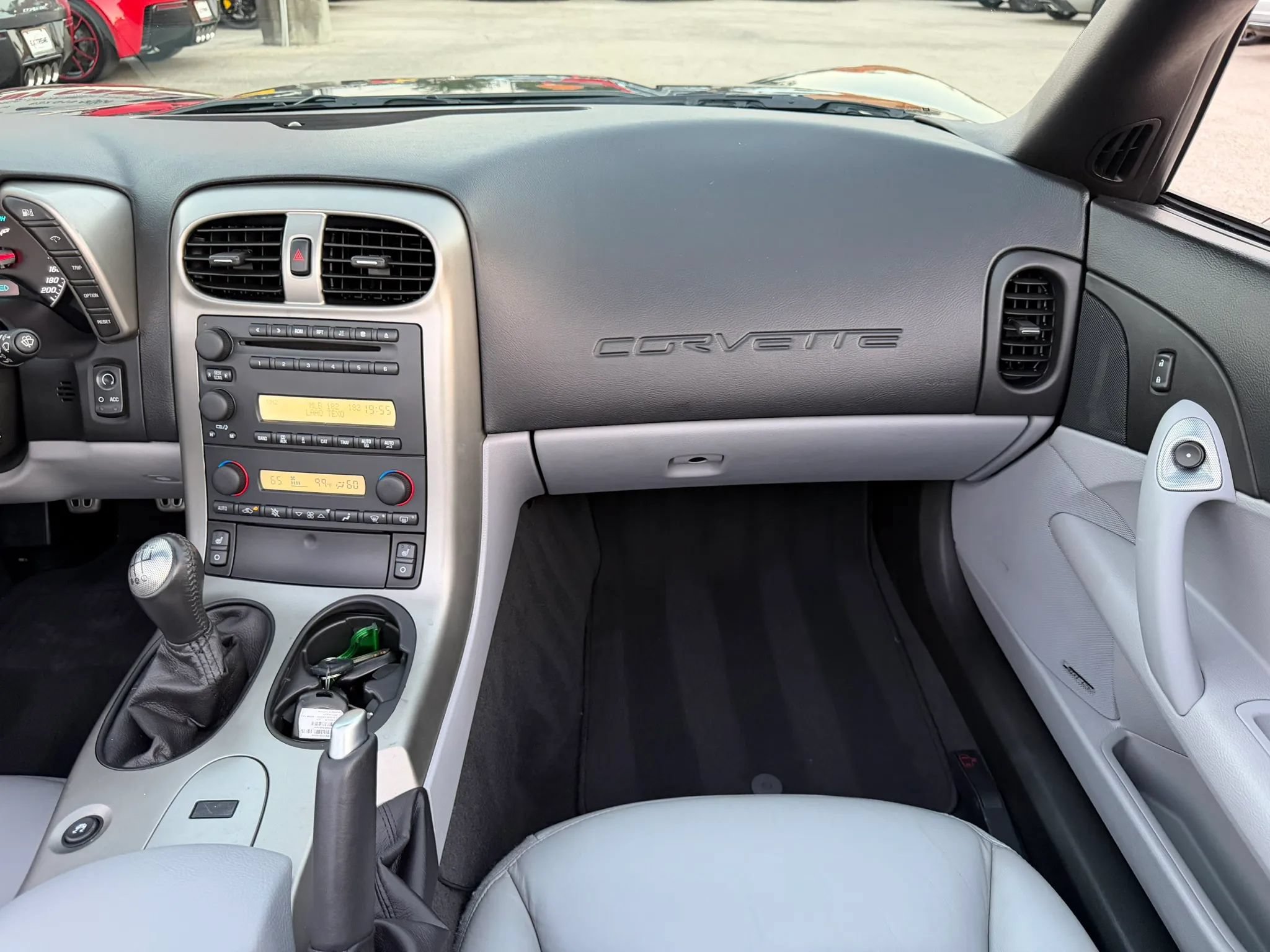 Used 2005 Chevrolet Corvette Convertible w/ Preferred Equipment Group RWD image 26