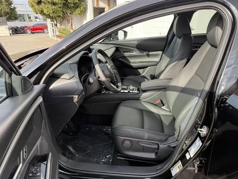 New 2025 MAZDA CX-30 AWD 2.5 S w/ Select Sport Pkg image 16