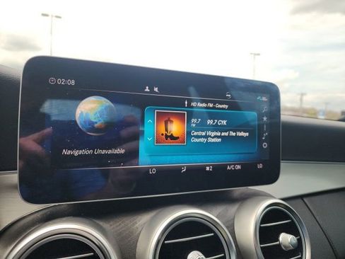 Used 2019 Mercedes-Benz C 300 4MATIC Sedan image 17