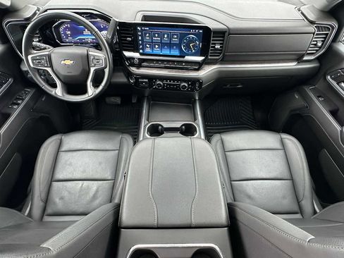 Certified 2024 Chevrolet Silverado 2500 LTZ w/ LTZ Convenience Package image 18