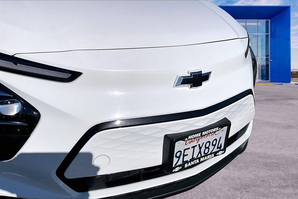 Used 2023 Chevrolet Bolt LT FWD image 23