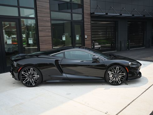 Used 2025 McLaren GTS RWD image 8