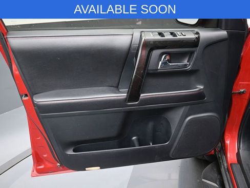 Used 2015 Toyota 4Runner Trail AWD/4WD image 11