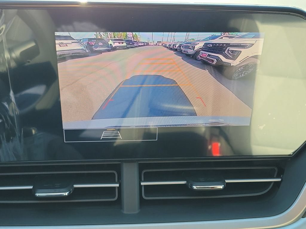 New 2026 Chevrolet Trax LS w/ LS Convenience Package FWD image 8