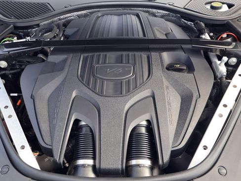 Certified 2023 Porsche Panamera 4 Platinum Edition image 27