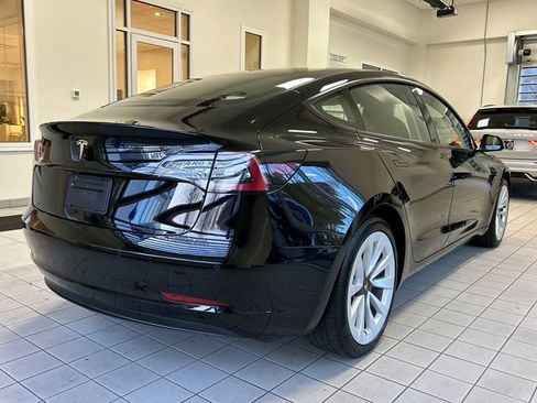 Used 2022 Tesla Model 3 Base image 2