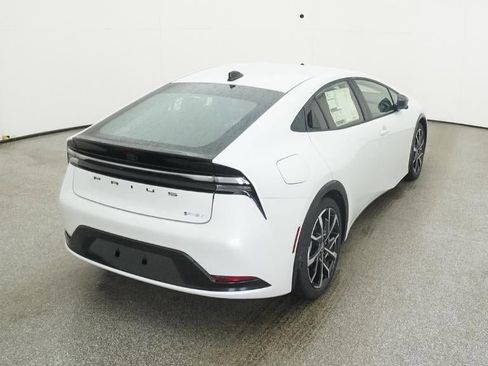 New 2026 Toyota Prius Plug-In Hybrid image 8