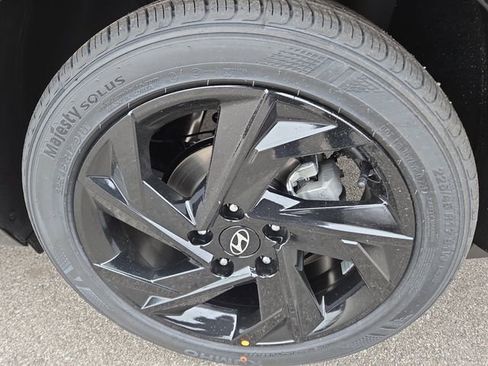 New 2026 Hyundai Elantra Sport FWD image 30