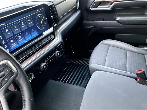 Used 2023 Chevrolet Silverado 1500 LT AWD/4WD image 20