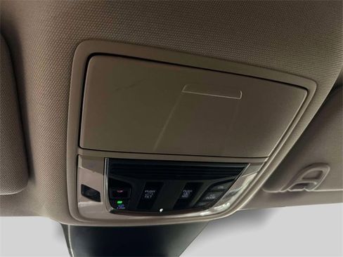 Used 2023 Acura MDX SH-AWD w/ Technology Package image 29