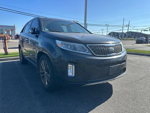 Used 2014 Kia Sorento SX w/ 3rd Row Package AWD/4WD image 3