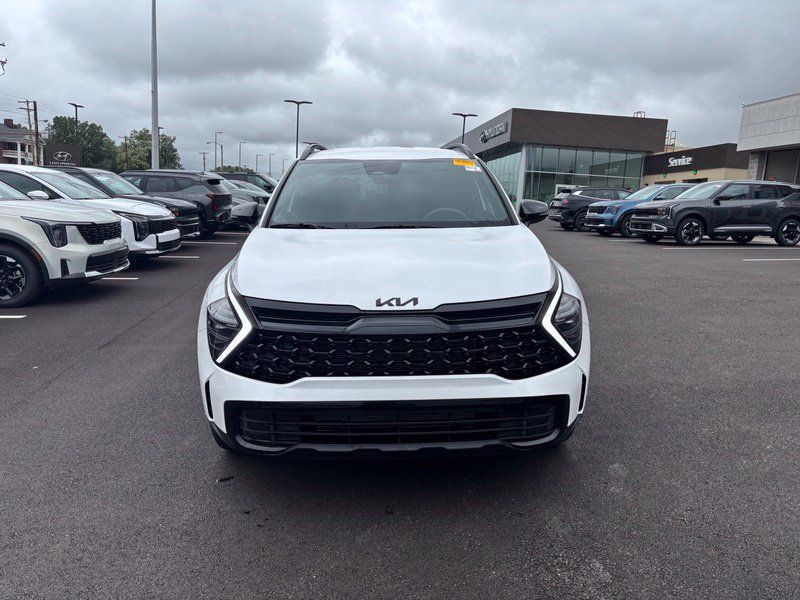 Certified 2025 Kia Sportage X-Line AWD/4WD image 2