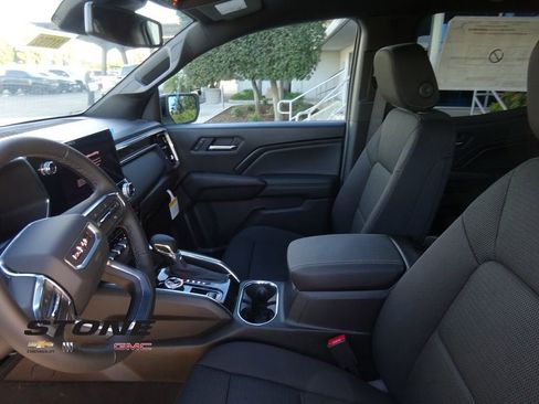 New 2026 GMC Canyon Elevation w/ Convenience Package image 14