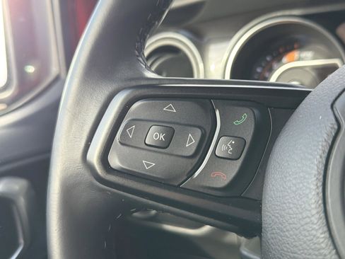 Used 2020 Jeep Wrangler Unlimited Sport image 13