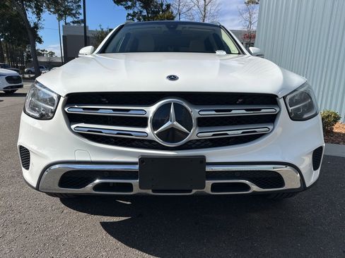 Used 2021 Mercedes-Benz GLC 300 image 2