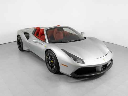 Used 2018 Ferrari 488 Spider image 10
