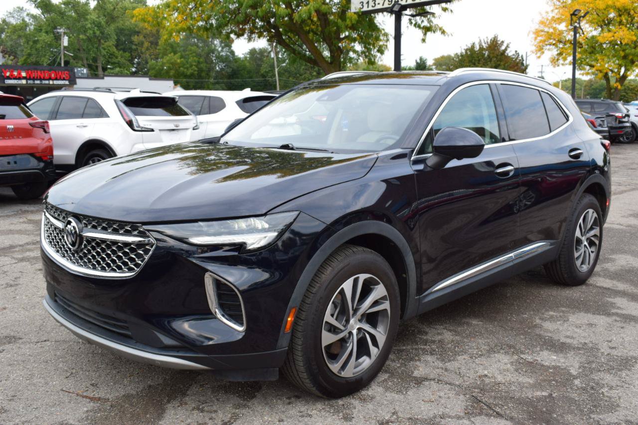 Used 2021 Buick Envision Essence w/ Technology Package I FWD image 4