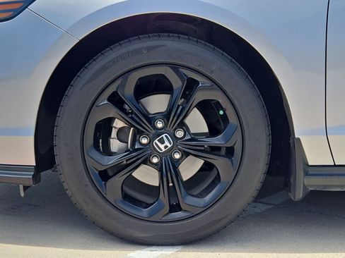Used 2025 Honda Accord SE image 12
