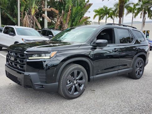 New 2026 Honda Pilot Sport image 3