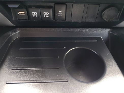 Used 2020 Toyota Tundra SR5 w/ SR5 Upgrade Package image 5