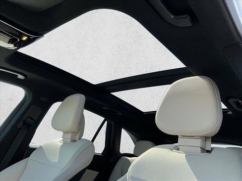 Certified 2026 Mercedes-Benz GLC 300 4MATIC image 13