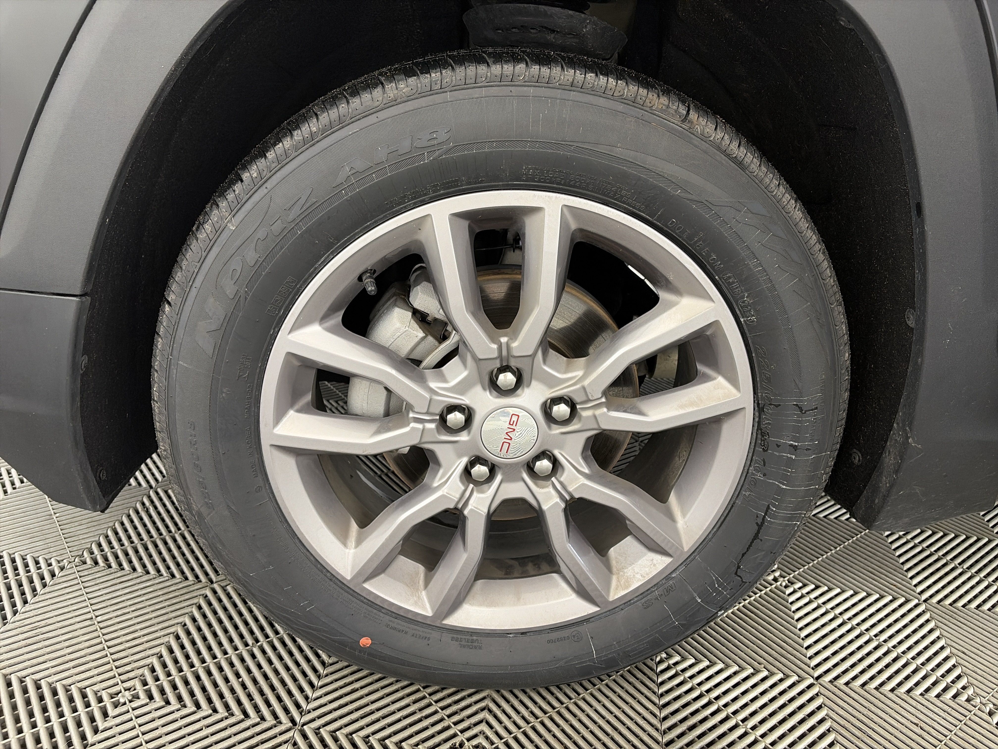Certified 2024 GMC Terrain SLT AWD/4WD image 13