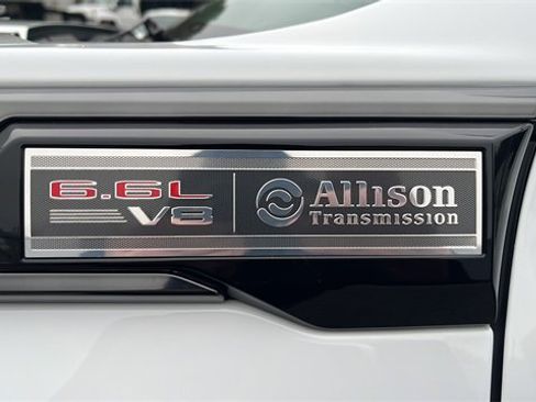 Used 2024 GMC Sierra 2500 AT4 w/ AT4 Preferred Package image 40