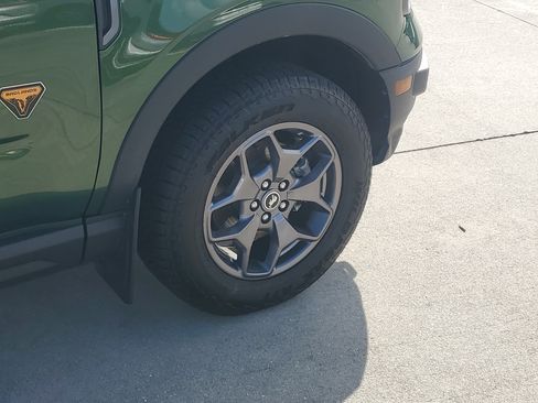 Used 2023 Ford Bronco Sport Badlands AWD/4WD image 7