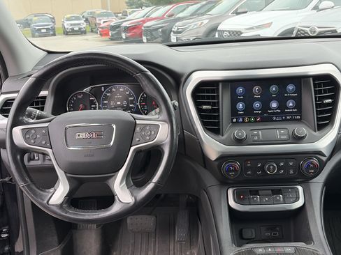 Used 2021 GMC Acadia SLT w/ Technology Package AWD/4WD image 9