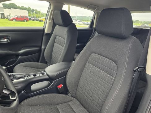 Used 2025 Honda HR-V LX image 13