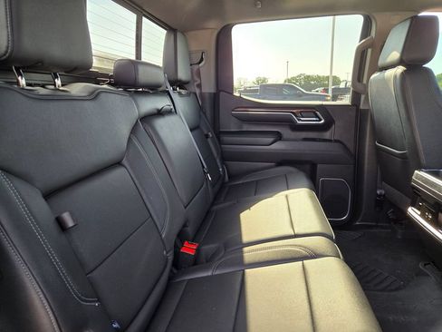 Used 2023 Chevrolet Silverado 1500 LT Trail Boss w/ LT Trail Boss Premium Package AWD/4WD image 13