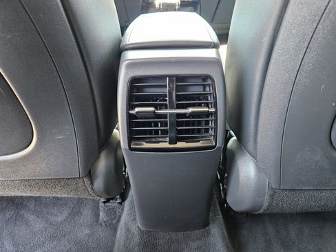Used 2023 Kia Niro EX FWD image 11